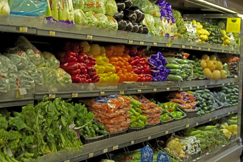 vitrine-UTELLE-min_vegetables_supermarket_food_market_fresh_shopping_healthy_grocery-1092786